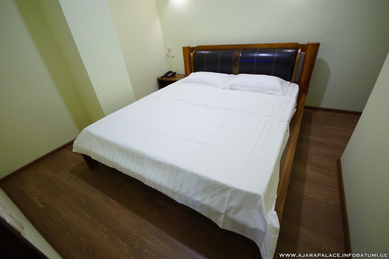 באטומי Ajara Palace מראה חיצוני תמונה