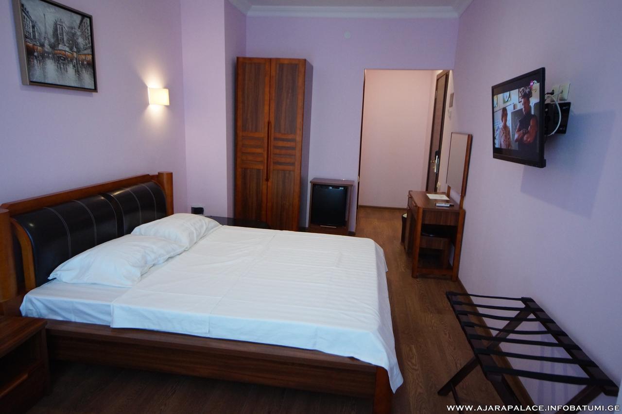 באטומי Ajara Palace מראה חיצוני תמונה